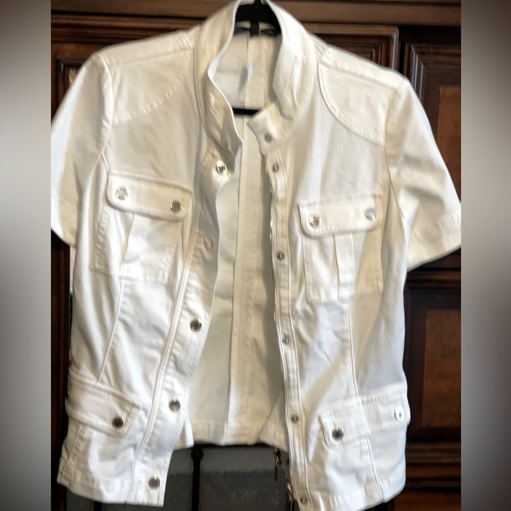 Short sleeeve jacket